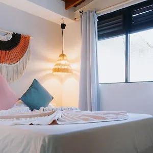 https://luum-guest-house.colombiamedellinhotels.com
