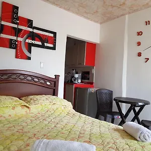 https://apartaestudio-el-ideal.cali-hotels.com